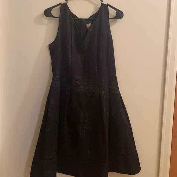 Taylor - Black Floral V Neck Line Dress - Picture 2 of 7